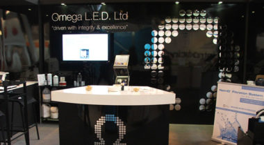 omega-led-stand-4